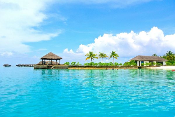 Lucknow to Male, Maldives for ₹ 15563 ($ 220)