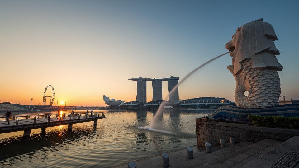 Cheap flights from Mumbai to Singapore for ₹ 13744 ($ 213)