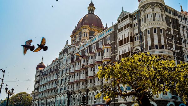 New York, USA to Mumbai, India roundtrip for only Rs 29,417